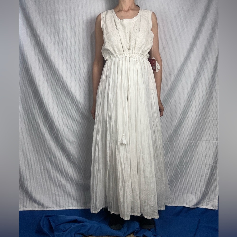 NWT Reba Boho Embroidered Maxi Dress